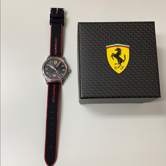 Watch - Picture 2 of 3